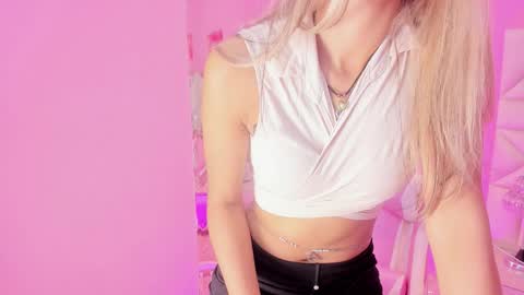 Stefany  online show from 26, 11, 2025