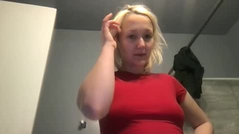 Snapshot of marilynxo7 chatting on 2, 3, 2026 marilynxo7 online show from 2, 3, 2026