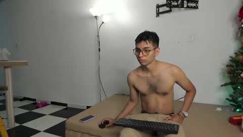 marioandmia online show from 4, 1, 2025