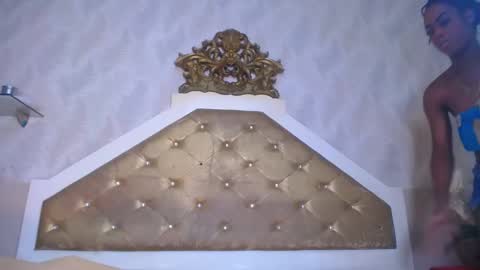 Nathaly online show from 2, 2, 2025