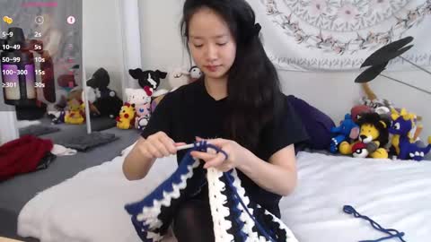 MarissaPeach online show from 2, 11, 2025