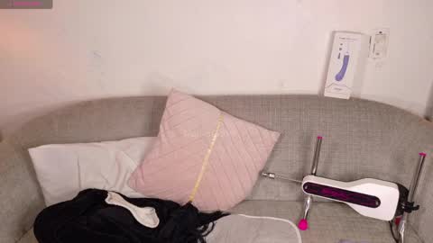 marivimichel_s online show from 16, 4, 2026