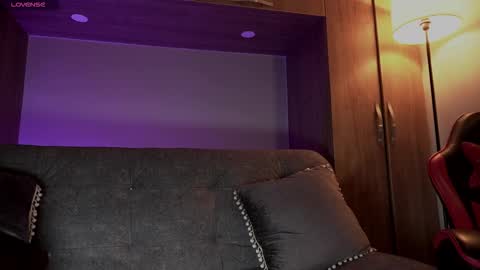 Mark online show from 3, 2, 2026