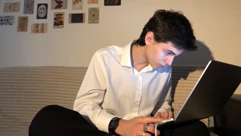 Mark online show from 17, 10, 2025