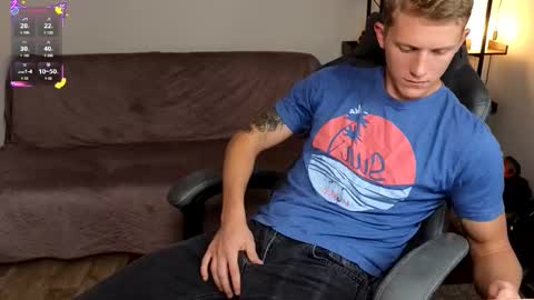 Snapshot of mark_shturman chatting on 8, 10, 2025 mark_shturman online show from 8, 10, 2025