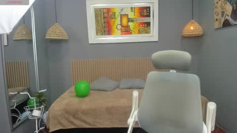 Snapshot of markbowie chatting on 19, 9, 2025 markbowie online show from 19, 9, 2025