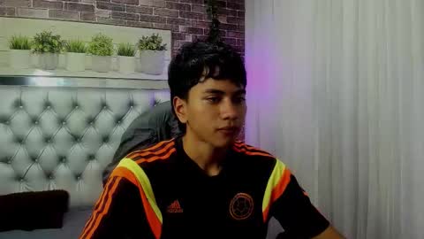 Snapshot of markbowie chatting on 25, 9, 2025 markbowie online show from 25, 9, 2025