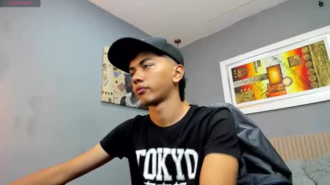 Snapshot of markbowie chatting on 3, 10, 2025 markbowie online show from 3, 10, 2025