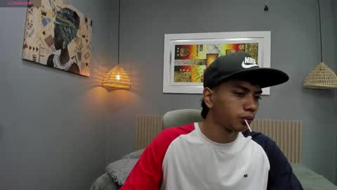 Snapshot of markbowie chatting on 10, 10, 2025 markbowie online show from 10, 10, 2025