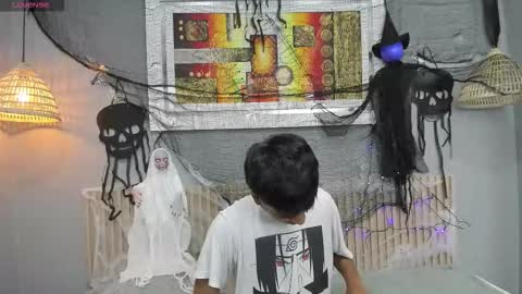 Snapshot of markbowie chatting on 16, 10, 2025 markbowie online show from 16, 10, 2025