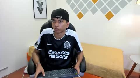 Snapshot of markbowie chatting on 23, 10, 2025 markbowie online show from 23, 10, 2025