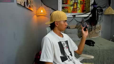 Snapshot of markbowie chatting on 1, 11, 2025 markbowie online show from 1, 11, 2025