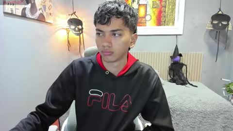 Snapshot of markbowie chatting on 5, 11, 2025 markbowie online show from 5, 11, 2025