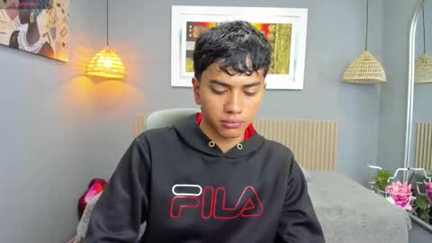 Snapshot of markbowie chatting on 8, 11, 2025 markbowie online show from 8, 11, 2025