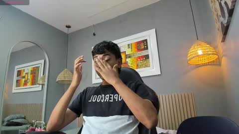 Snapshot of markbowie chatting on 19, 11, 2025 markbowie online show from 19, 11, 2025