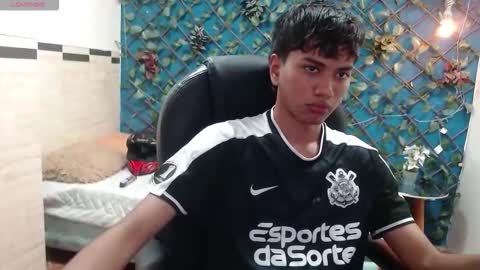 Snapshot of markbowie chatting on 20, 11, 2025 markbowie online show from 20, 11, 2025