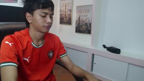 Snapshot of markbowie chatting on 30, 11, 2025 markbowie online show from 30, 11, 2025