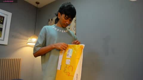 markbowie online show from 10, 4, 2026