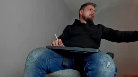 Snapshot of markwaynescr chatting on 12, 11, 2025 MARK online show from 12, 11, 2025