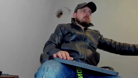 Snapshot of markwaynescr chatting on 19, 11, 2025 MARK online show from 19, 11, 2025