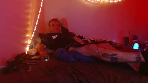 markymark101825061 online show from 26, 1, 2025