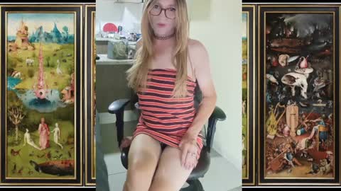 Snapshot of marla85 chatting on 12, 4, 2026 marla85 online show from 12, 4, 2026