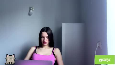 Snapshot of marlamirra chatting on 17, 12, 2025 Serena online show from 17, 12, 2025