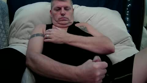 Snapshot of marriedguyold chatting on 2, 7, 2026 marriedguyold online show from 2, 7, 2026