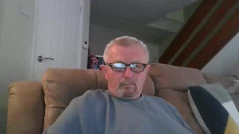 Snapshot of marrrrc chatting on 8, 10, 2025 marrrrc online show from 8, 10, 2025