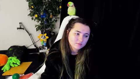 Snapshot of marry_paradisesi chatting on 22, 10, 2025 Marishka online show from 22, 10, 2025