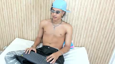 MARSHALL online show from 1, 10, 2025