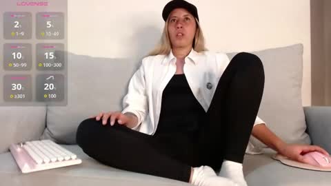 marthina thompson online show from 23, 5, 2026