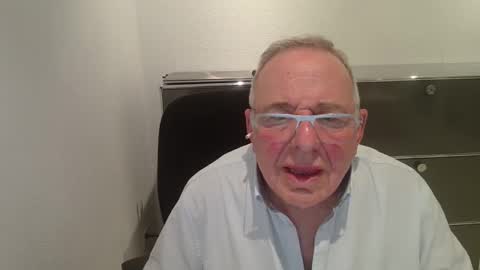 Snapshot of martin_1947 chatting on 22, 5, 2026 martin_1947 online show from 22, 5, 2026
