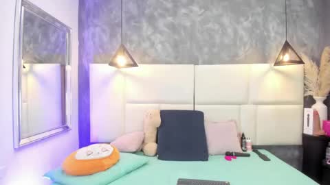 Snapshot of martina_armos chatting on 28, 4, 2026 Martina online show from 28, 4, 2026