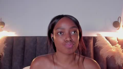 Snapshot of martina_jackson_ chatting on 18, 9, 2025 Laura online show from 18, 9, 2025