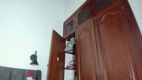 Snapshot of martina_jackson_ chatting on 1, 12, 2025 Laura online show from 1, 12, 2025