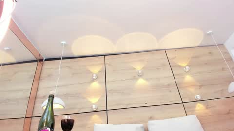 martina touss  online show from 16, 1, 2025