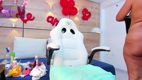 martina touss  online show from 13, 2, 2025