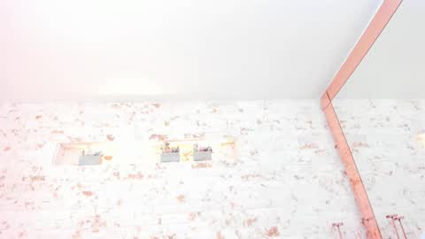 martina touss  online show from 9, 10, 2025