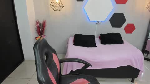 Martina online show from 12, 1, 2025