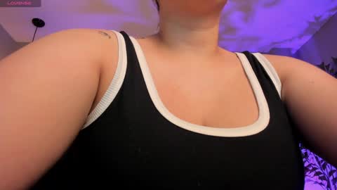 Snapshot of martinnabonnet chatting on 5, 12, 2024 Martinna Bonnet online show from 5, 12, 2024