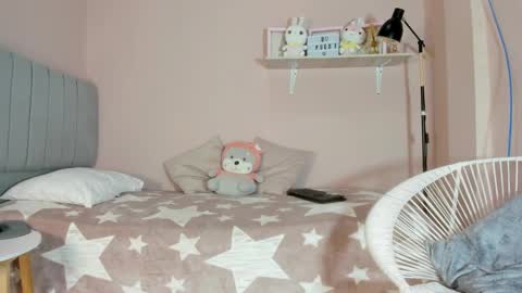 Snapshot of mary_cute9 chatting on 7, 10, 2025 mary_cute9 online show from 7, 10, 2025