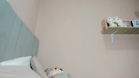 Snapshot of mary_cute9 chatting on 20, 11, 2025 mary_cute9 online show from 20, 11, 2025