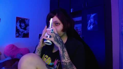 Snapshot of mary_janness chatting on 25, 5, 2026 100 online show from 25, 5, 2026