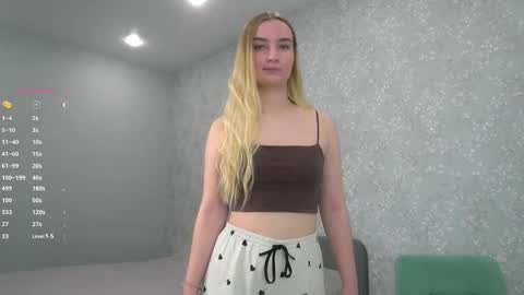 Snapshot of mary_laand chatting on 16, 10, 2025 Mary . online show from 16, 10, 2025