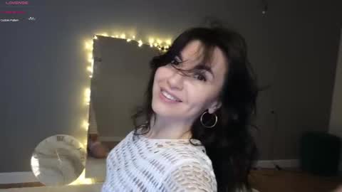 Snapshot of mary_love16 chatting on 8, 3, 2025 Maria online show from 8, 3, 2025