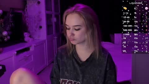 Snapshot of mary_romance chatting on 25, 1, 2025 Mary online show from 25, 1, 2025