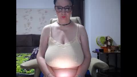 Snapshot of mary_x chatting on 22, 6, 2026 Mary online show from 22, 6, 2026