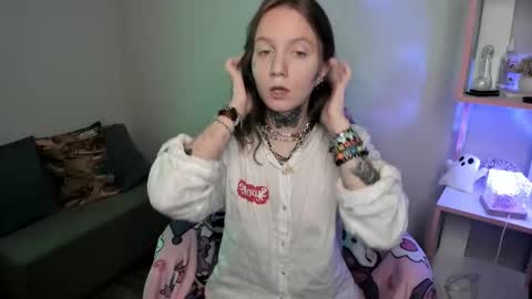 Snapshot of mary_xextra chatting on 25, 10, 2025 Mary GTM3Mon Wed Thu Sat Sun 0400 am-1030pm online show from 25, 10, 2025