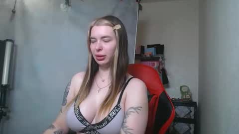 Snapshot of maryh0tlove chatting on 13, 5, 2026 maryh0tlove online show from 13, 5, 2026